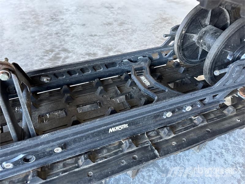 Ski-doo Summit X Expert 850 Turbo 165 Snowmobile Schneemobile