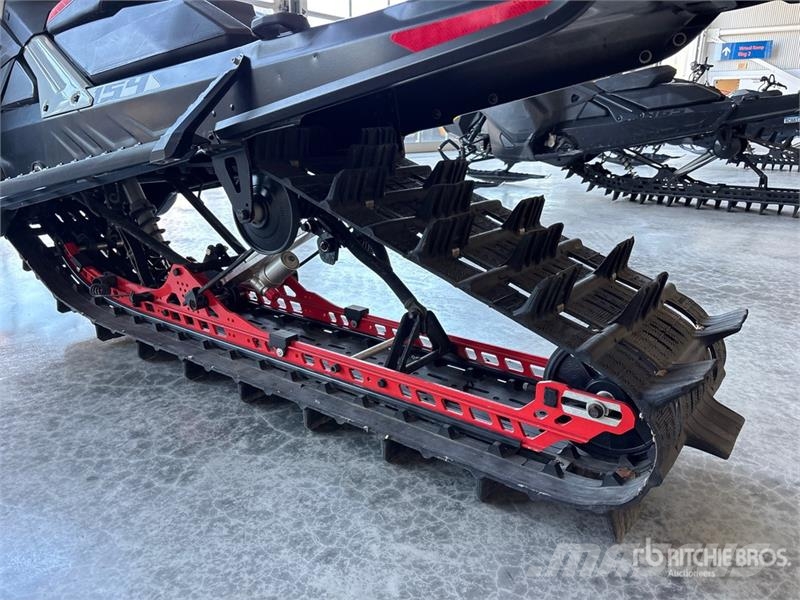 Ski-doo Summit X Expert 850 Turbo 154 Snowmobile Moottorikelkat