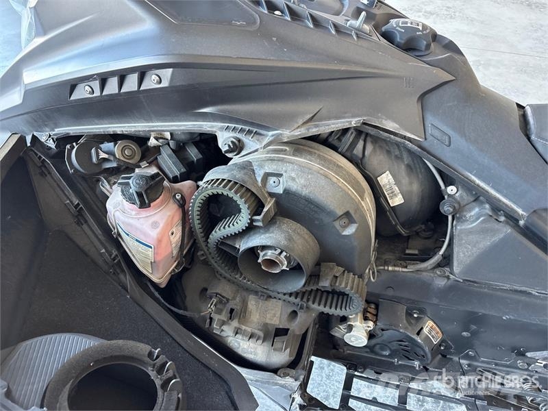 Ski-doo Summit X Expert 850 Turbo 165 Snowmobile Снегоходы