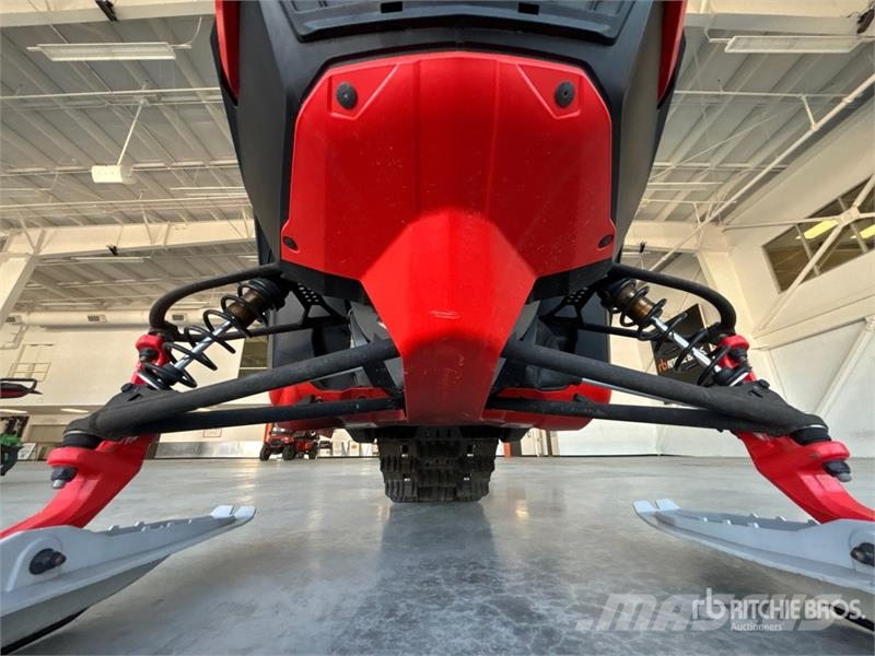 Ski-doo Summit X Expert 850 Turbo 154 Snowmobile Moottorikelkat