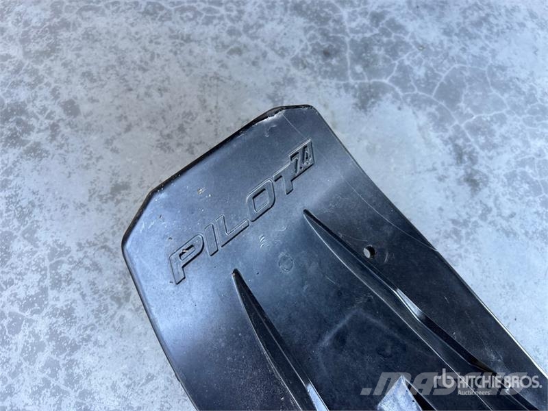 Ski-doo Summit X Expert 850 Turbo 175 Snowmobile Schneemobile