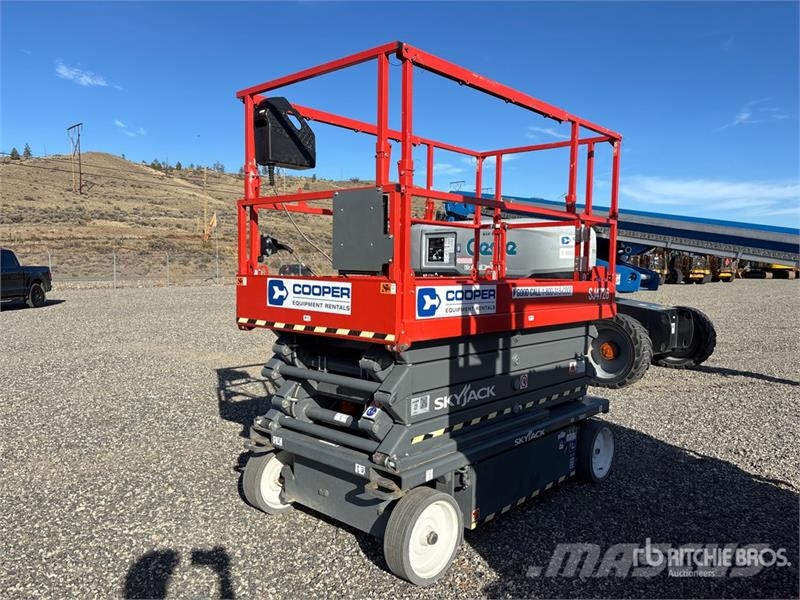 SkyJack SJ4726A Electric Scissor Lift Makasli platformlar