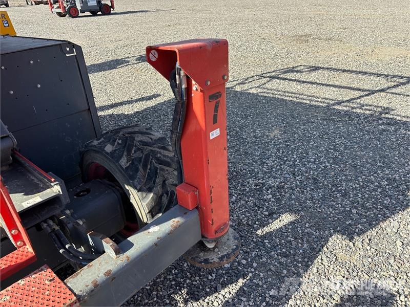 SkyJack SJ6832 RT Makasli platformlar