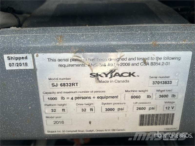 SkyJack SJ6832 RT Ollós emelők