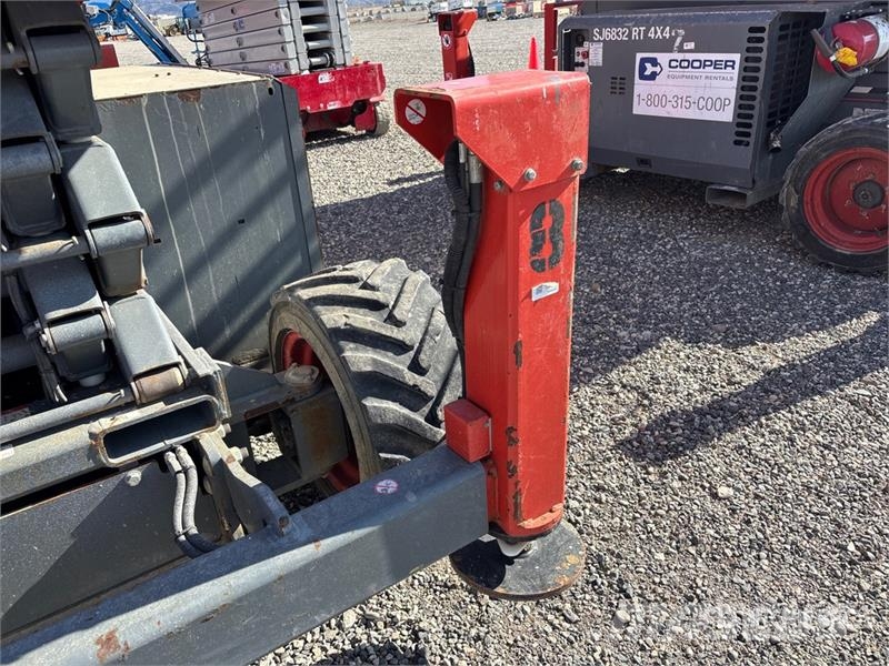 SkyJack SJ6832 RT Makasli platformlar