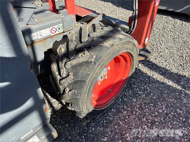 SkyJack SJ6832 RT Makasli platformlar