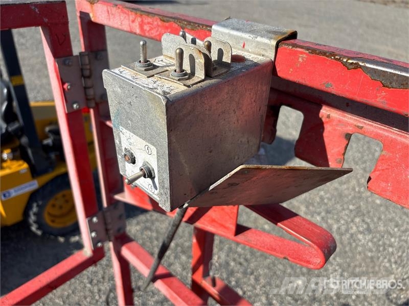 SkyJack SJ6832 RT Makasli platformlar