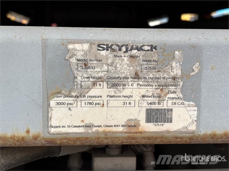 SkyJack SJ8831 Ножничные подъемники