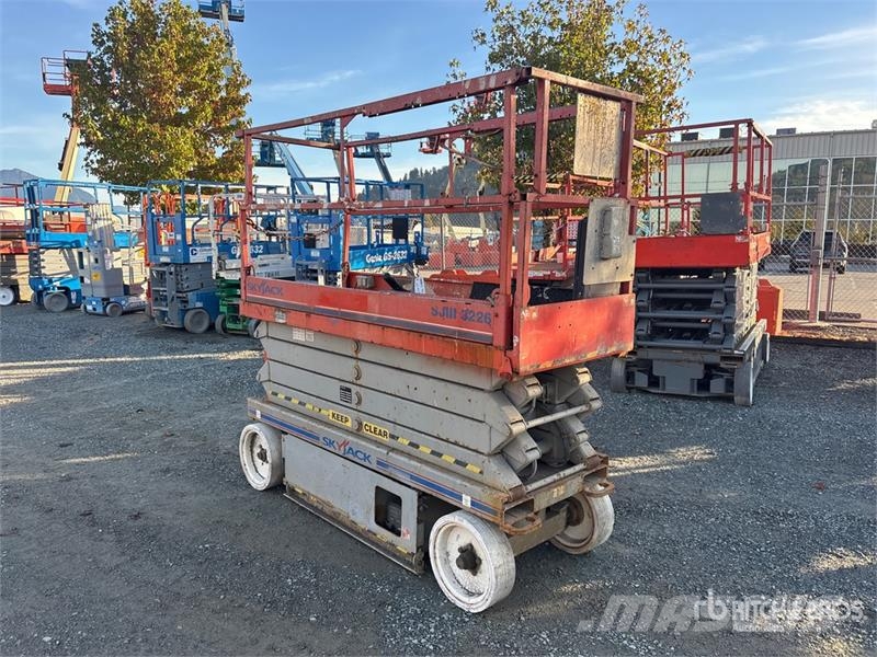 SkyJack SJIII3226 Electric Scissor Lift Scissor lifts