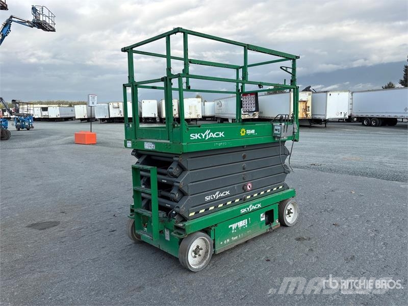 SkyJack SJIII4740 Electric Scissor Lift Plataformas tijera
