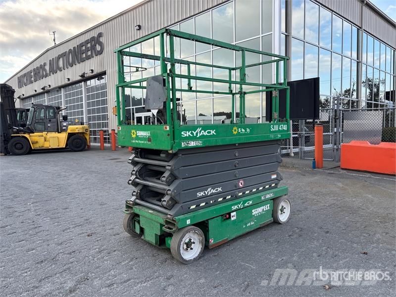 SkyJack SJIII4740 Electric Scissor Lift Plataformas tijera