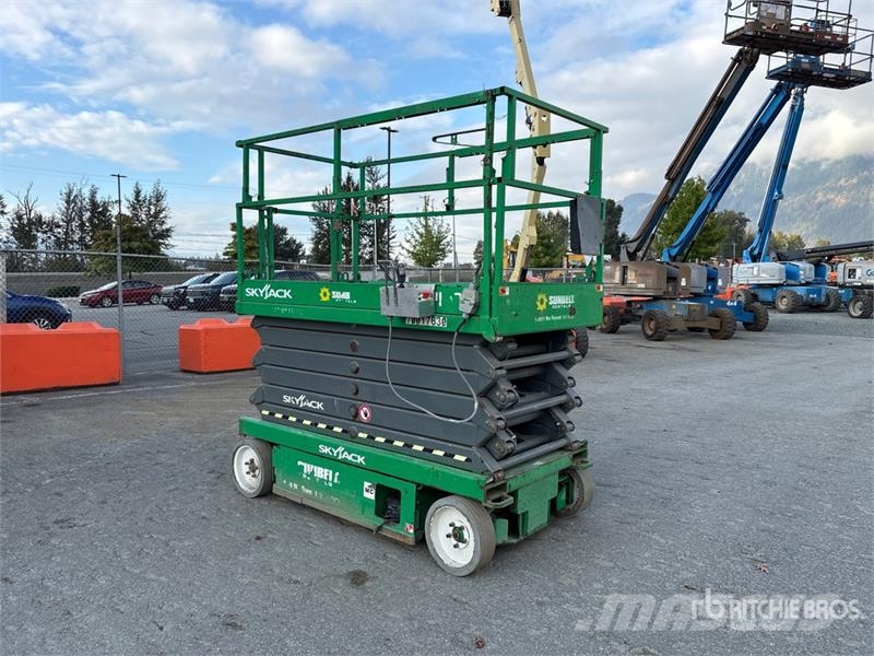 SkyJack SJIII4740 Electric Scissor Lift Plataformas tijera