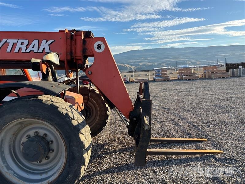 SkyTrak 8042 Carretillas telescópicas
