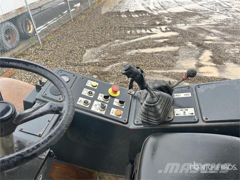  Smooth Drum Compactor Enojni valjarji