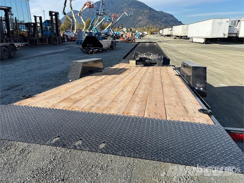Southland LBAT8-416 13803 lb 23 ft T/A Tilt Deck T Низкорамные прицепы