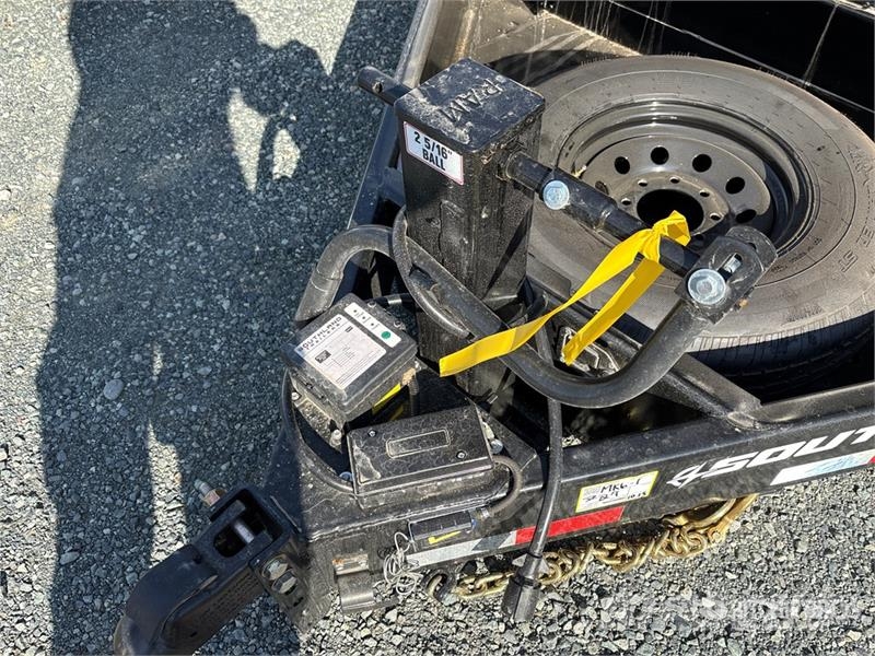  Southland LBAT8-616 13653 lb 23 ft T/A Gooseneck T لوادر منخفضة