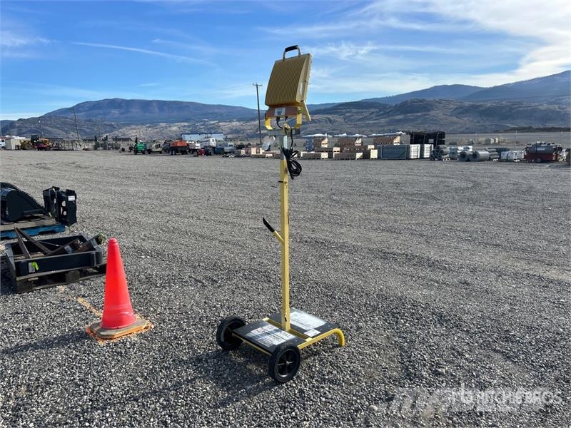 SOUTHWIRE 7309 Light Stand Gradbeništvo - drugo
