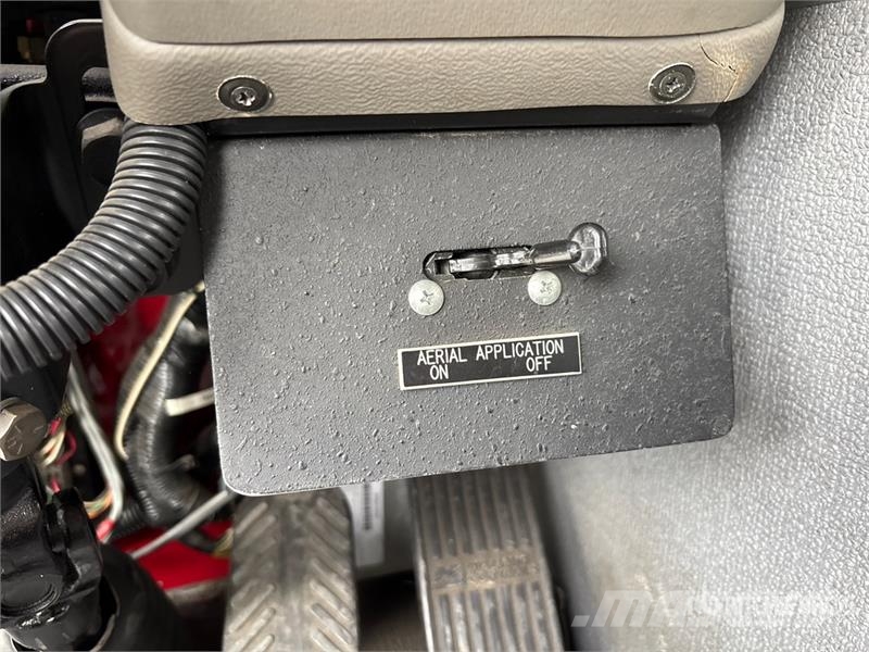 Spartan Motors Chassis Gladiator 6x4 Fire Truck Wozy strażackie