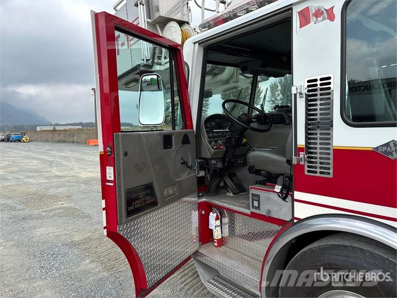 Spartan Motors Gladiator 6x4 Crew Cab Fire Truck شاحنات حريق