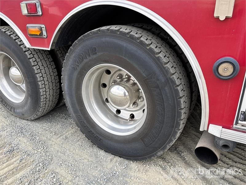 Spartan Motors Gladiator 6x4 Crew Cab Fire Truck شاحنات حريق