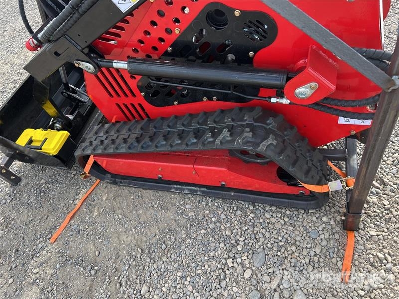 SSL60-RED Mini Compact Track Loader (Unused) Smykem řízené nakladače