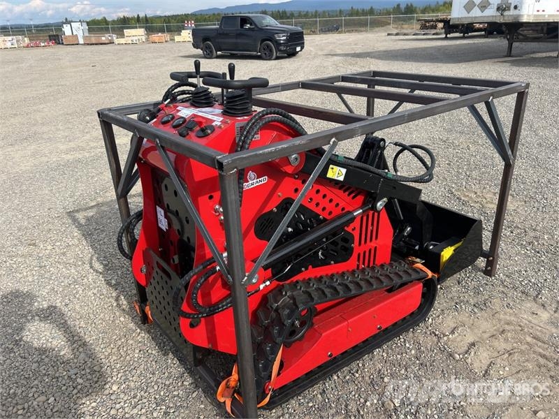 SSL60-RED Mini Compact Track Loader (Unused) Smykem řízené nakladače