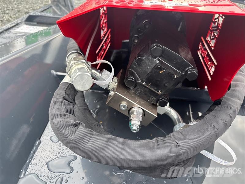  StanForge SBC60 60 in Skid Steer Brush Cutter (Unu ماكينات جز العشب