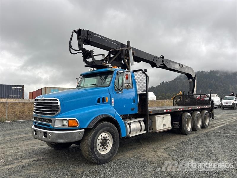 Sterling 335K-4 7500 lb Straight Boom on Sterling 8x6 Boom شاحنات الرافعات