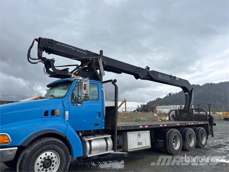 Sterling 335K-4 7500 lb Straight Boom on Sterling 8x6 Boom شاحنات الرافعات