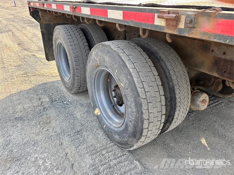 Sterling L9500 Camion con sponde ribaltabili
