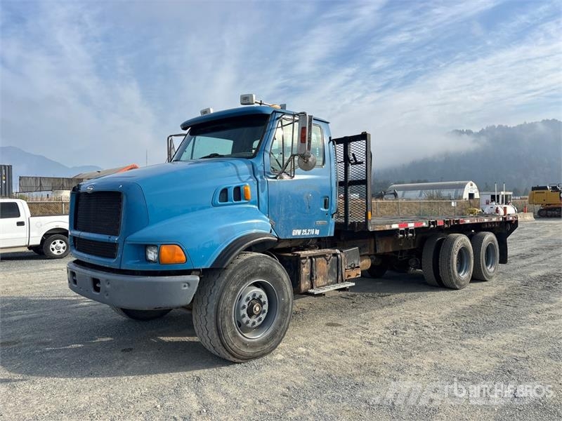 Sterling L9500 Camion con sponde ribaltabili