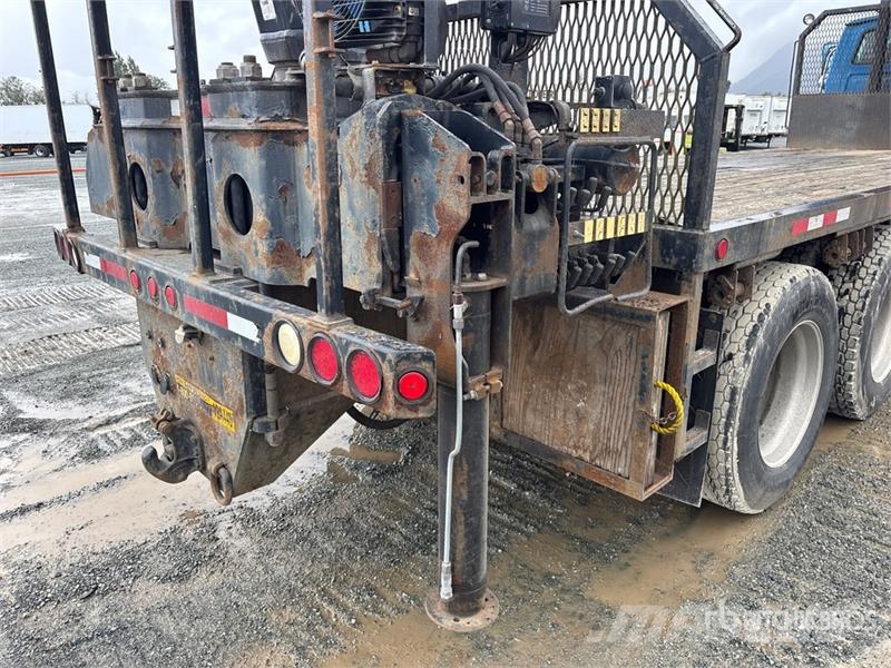 Sterling L9500 Автомобильные краны