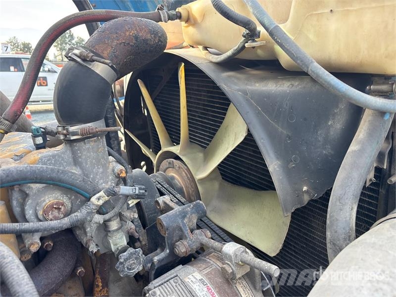Sterling L9500 Camion con sponde ribaltabili
