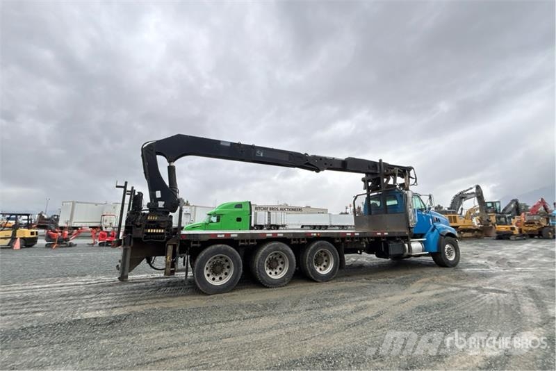 Sterling L9500 Автомобильные краны