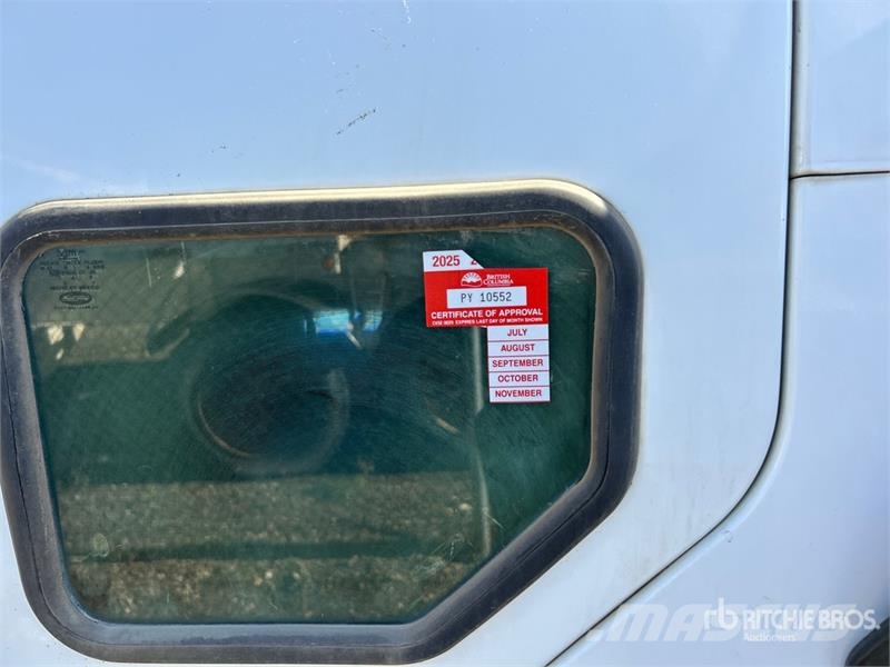 Sterling LT9500 Бетономішалки (Автобетонозмішувачі)