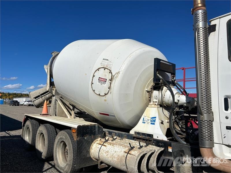 Sterling LT9500 Avtomešalci za beton