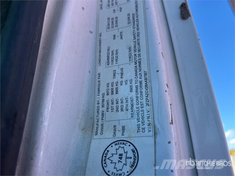 Sterling LT9500 Avtomešalci za beton