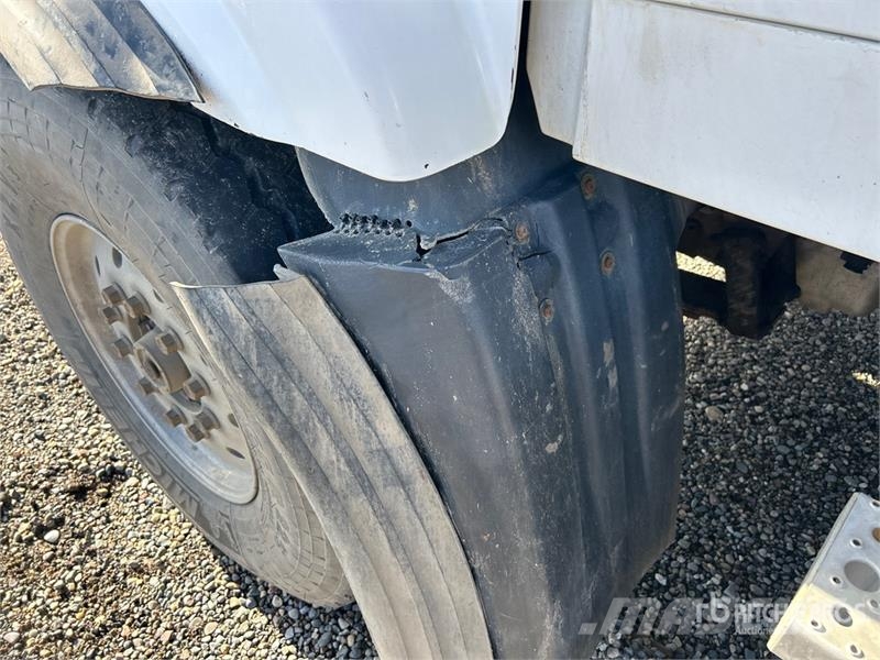 Sterling LT9500 Бетономішалки (Автобетонозмішувачі)