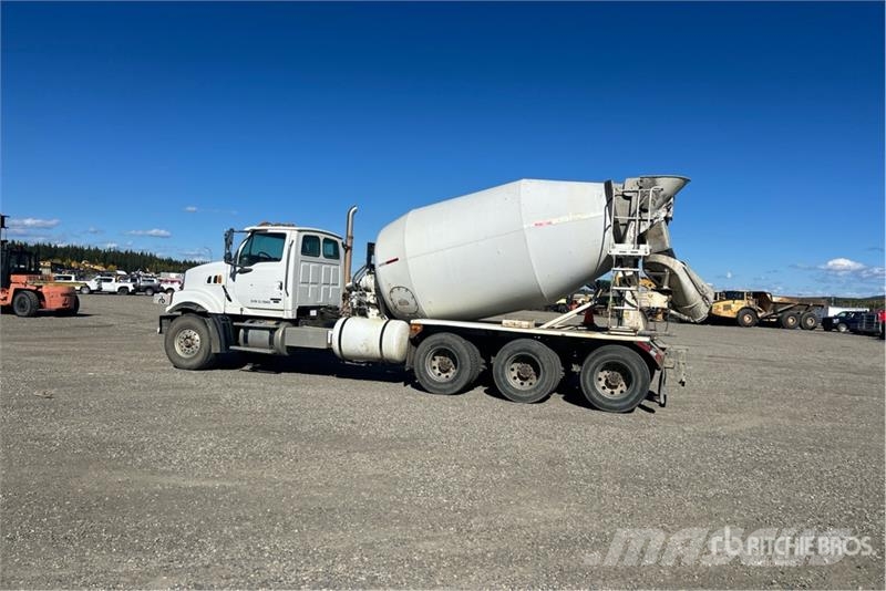 Sterling LT9500 Betonmischer