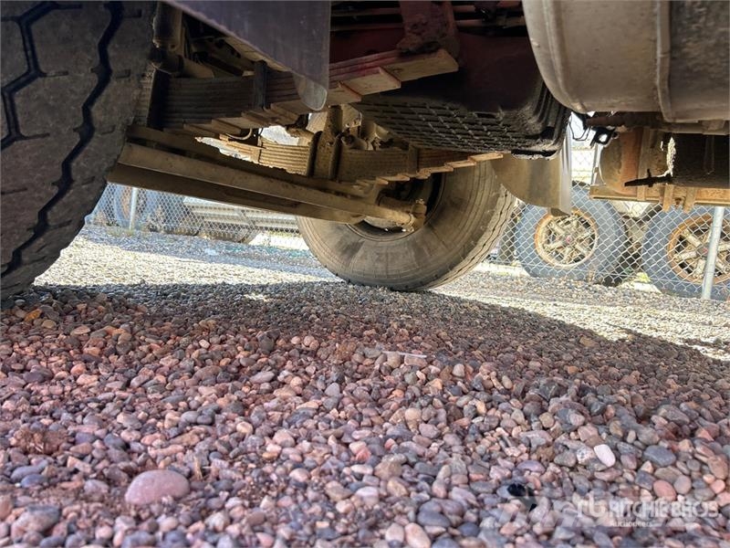 Sterling LT9500 Avtomešalci za beton