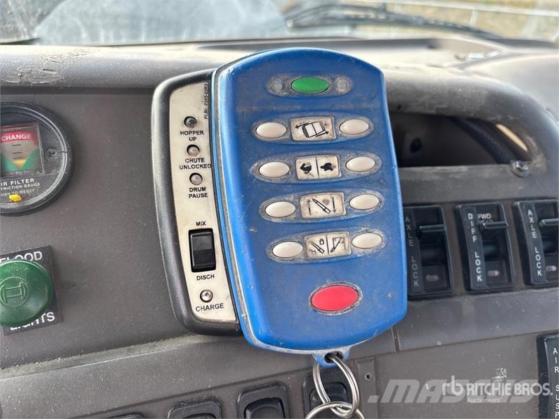 Sterling LT9500 Betonmixers en pompen
