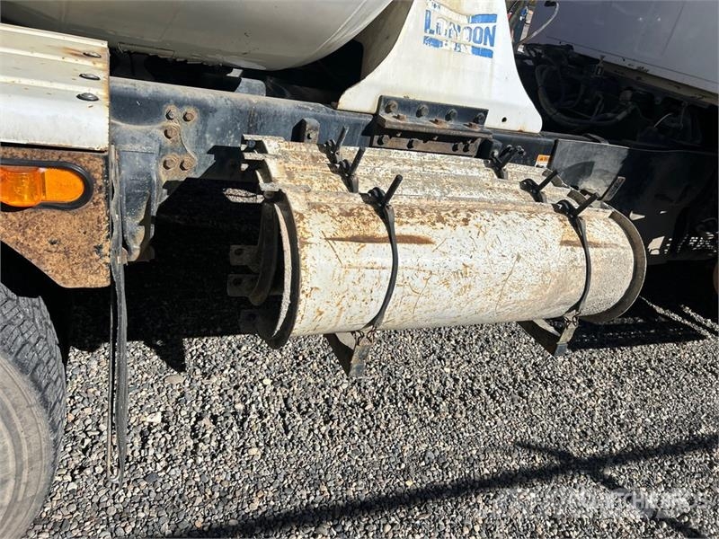 Sterling LT9500 Avtomešalci za beton