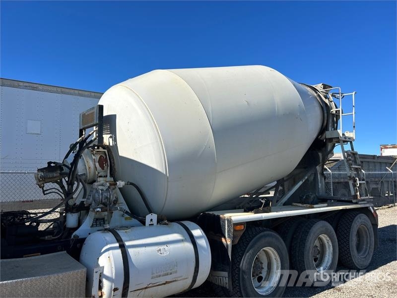 Sterling LT9500 Betonkeverők/Betonpumpák