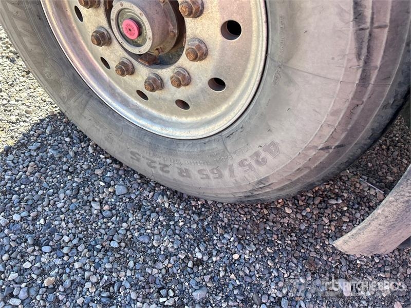 Sterling LT9500 Avtomešalci za beton