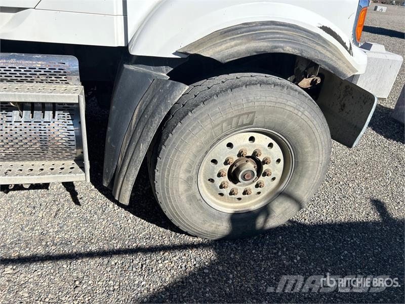 Sterling LT9500 Avtomešalci za beton