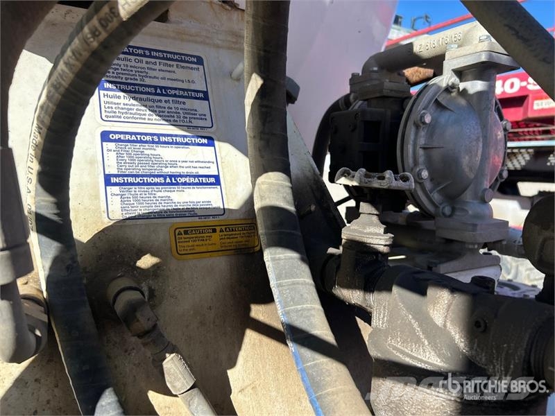 Sterling LT9500 Avtomešalci za beton