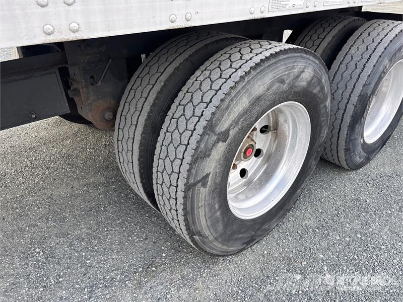 Stoughton 53 ft x 102 in T/A Van Trailer Прицепы-фургоны