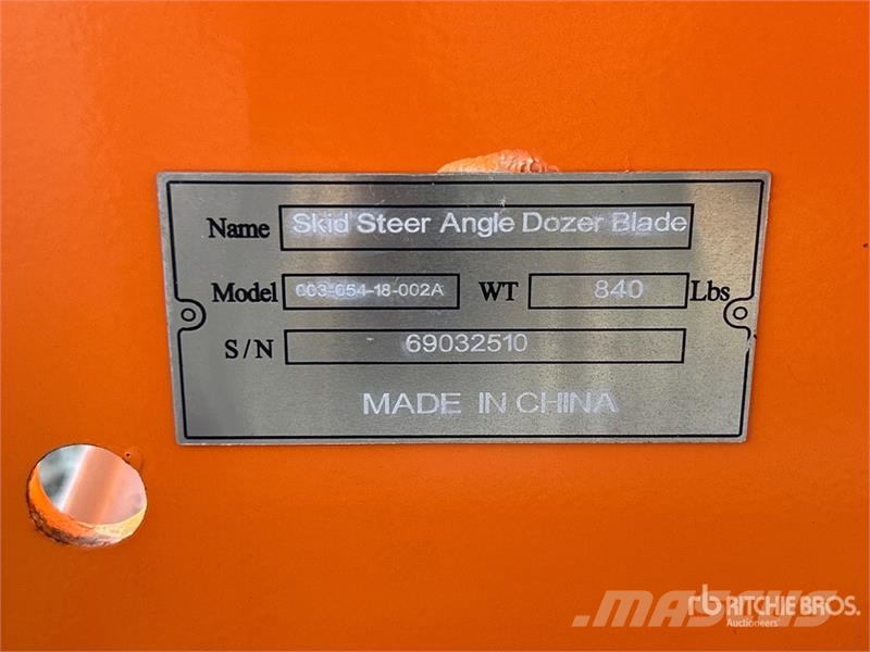 Suihe SSD-A blade 72 in Skid Steer Dozer (Unused) Cuchillas