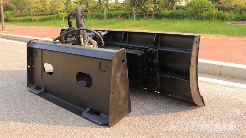 Suihe SSD-A blade Skid Steer Dozer (Unused) Остриета