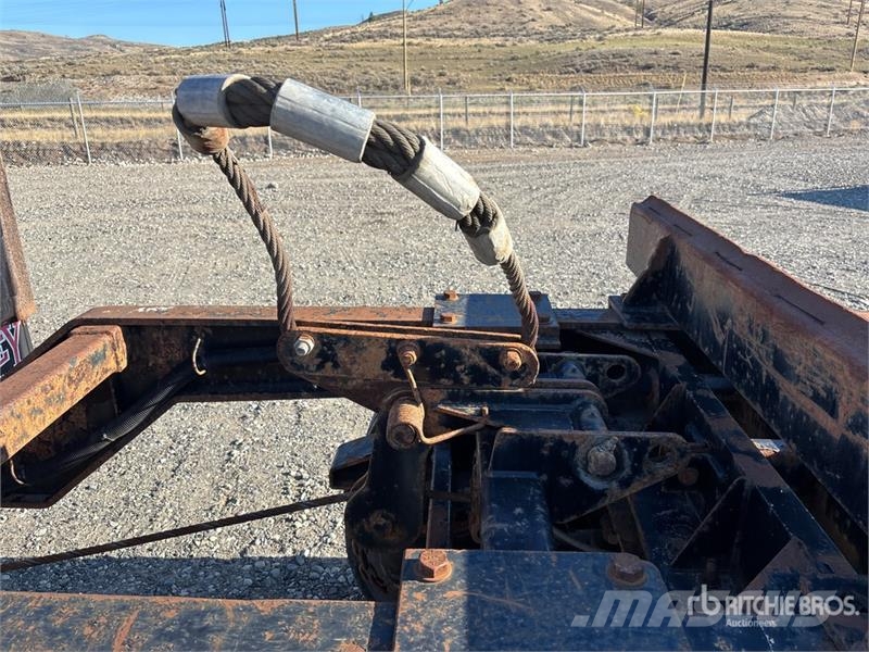 Superior 29 ft Quad/A Pole Log Trailer Holzanhänger